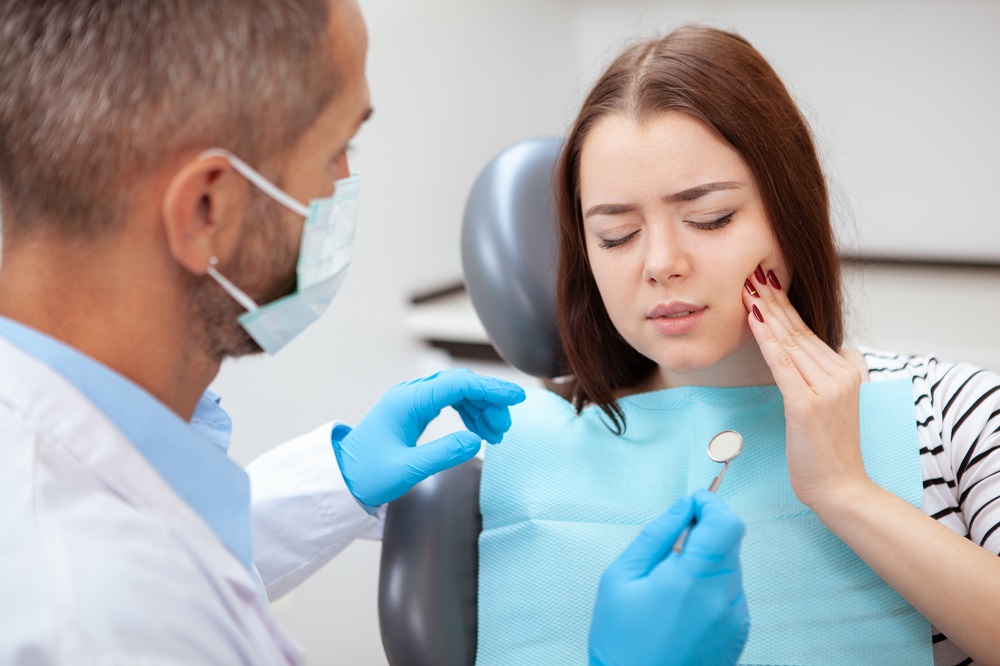 Do I Need A Root Canal? Possible Signs and Symptoms